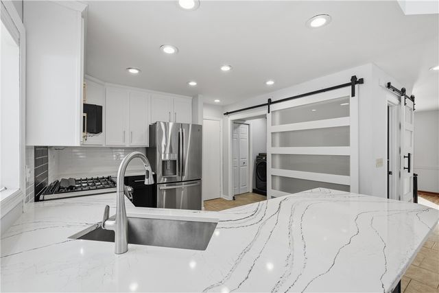 605 Bristol Pl, Cranberry Twp, PA 16066