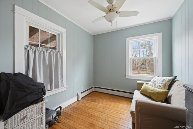 21 King Street, Hampton Bays, NY 11946