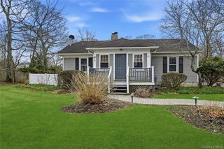 21 King Street, Hampton Bays, NY 11946