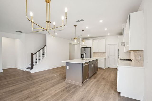 116 Vanguard Drive, La Vergne, TN 37086