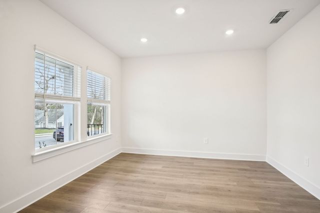 116 Vanguard Drive, La Vergne, TN 37086