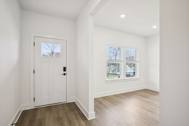 116 Vanguard Drive, La Vergne, TN 37086