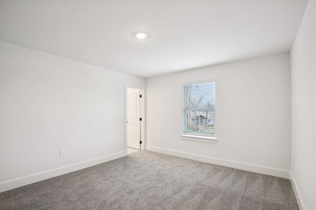 116 Vanguard Drive, La Vergne, TN 37086