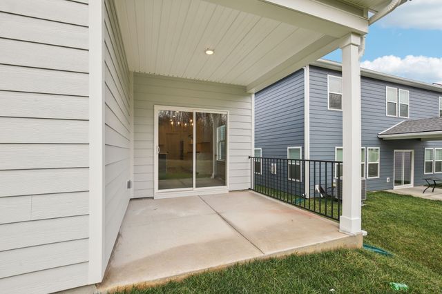 116 Vanguard Drive, La Vergne, TN 37086