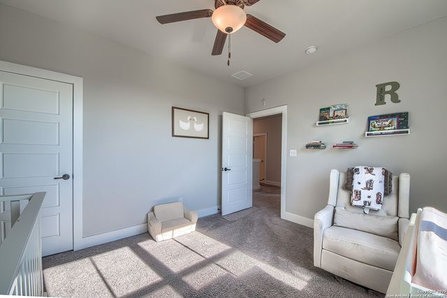 232 Scenic Hills Dr, La Vernia, TX 78121