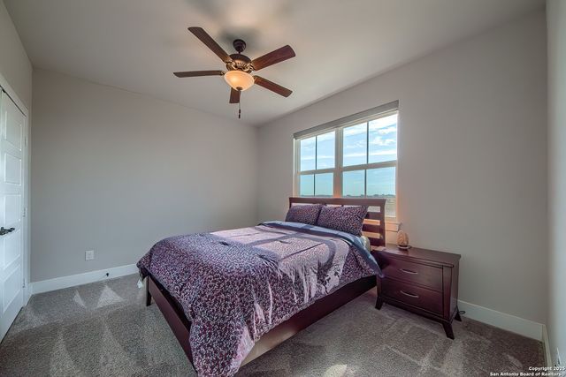 232 Scenic Hills Dr, La Vernia, TX 78121