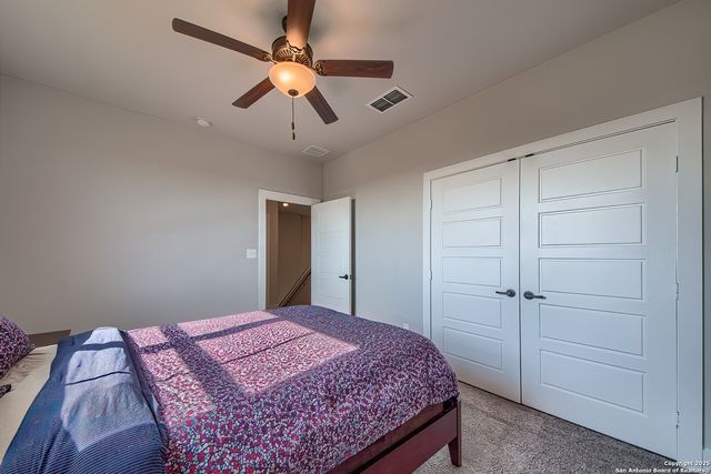 232 Scenic Hills Dr, La Vernia, TX 78121