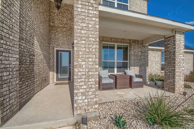 232 Scenic Hills Dr, La Vernia, TX 78121