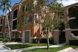 11790 St Andrews Place 201, Wellington, FL 33414
