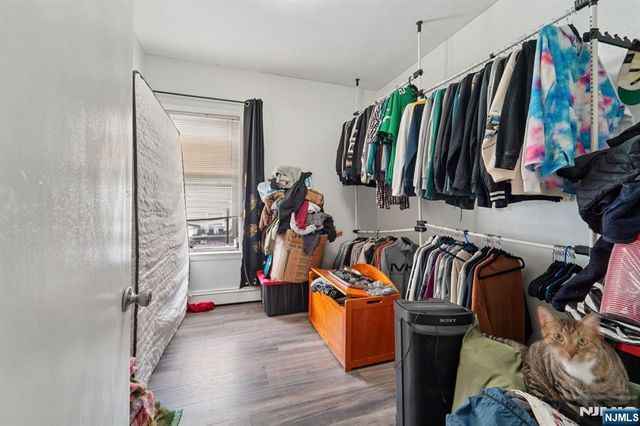 6 4th Street, Passaic, NJ 07055