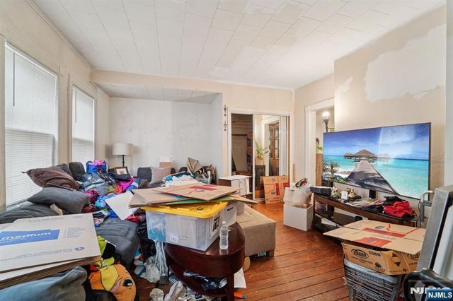 6 4th Street, Passaic, NJ 07055