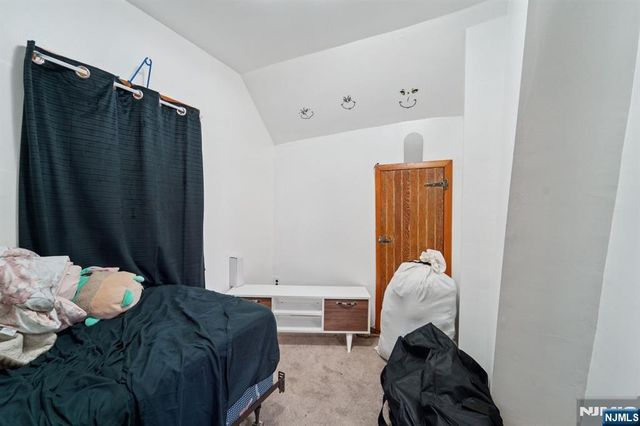 6 4th Street, Passaic, NJ 07055