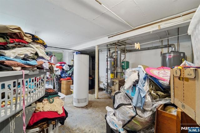 6 4th Street, Passaic, NJ 07055