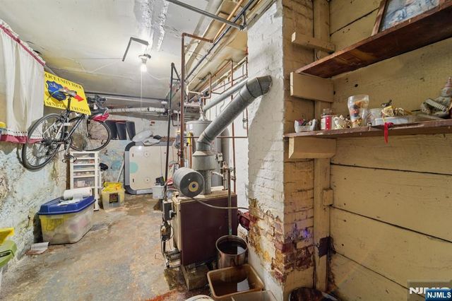 6 4th Street, Passaic, NJ 07055