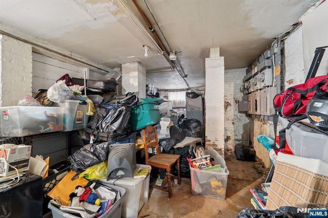 6 4th Street, Passaic, NJ 07055