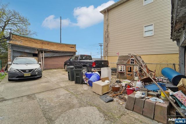 6 4th Street, Passaic, NJ 07055