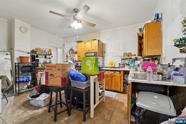 6 4th Street, Passaic, NJ 07055