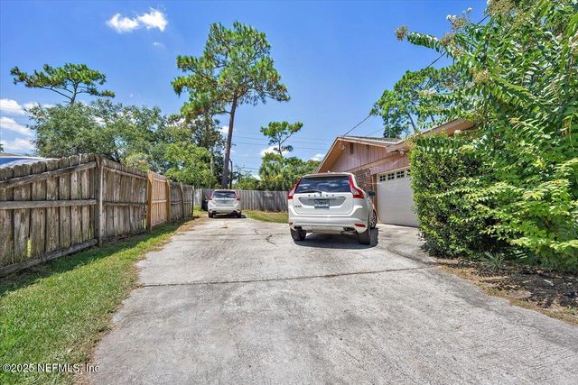 2424 PIRATE Court, Jacksonville, FL 32224