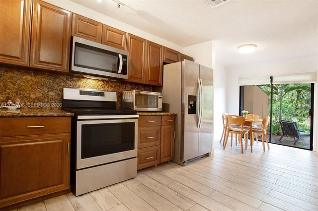 4159 SW 87th Ter, Davie, FL 33328