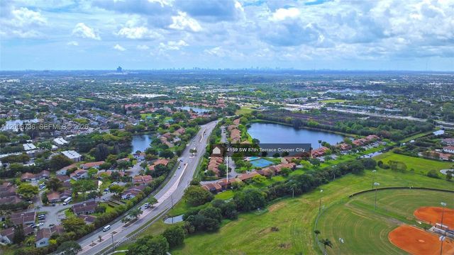 4159 SW 87th Ter, Davie, FL 33328