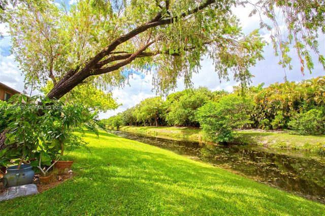 4159 SW 87th Ter, Davie, FL 33328