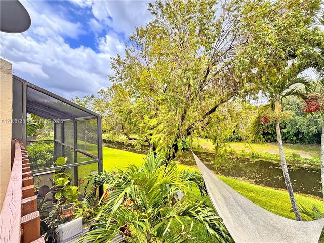 4159 SW 87th Ter, Davie, FL 33328