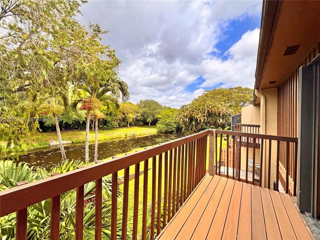 4159 SW 87th Ter, Davie, FL 33328