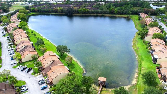 4159 SW 87th Ter, Davie, FL 33328