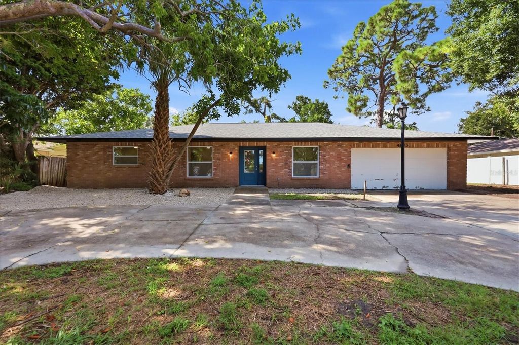 4803 21ST AVENUE W, BRADENTON, FL 34209 — exterior