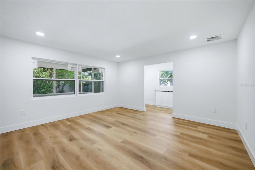 Image 15 of property listing at 4803 21ST AVENUE W, Bradenton, FL 34209