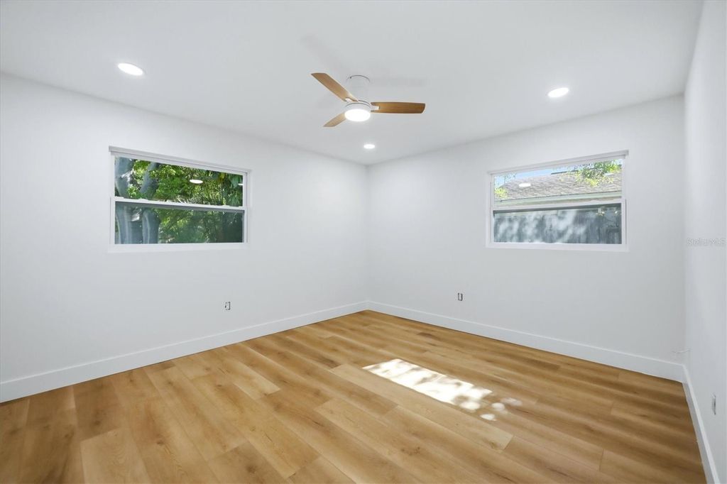 Image 22 of property listing at 4803 21ST AVENUE W, Bradenton, FL 34209