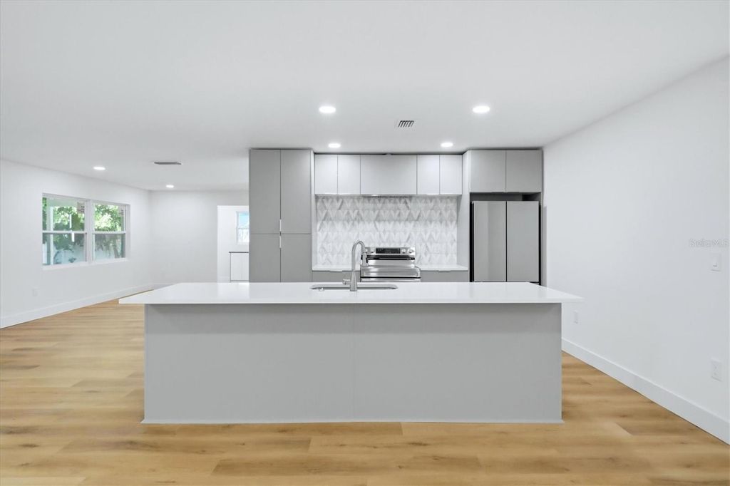 4803 21ST AVENUE W, BRADENTON, FL 34209 — photo 4