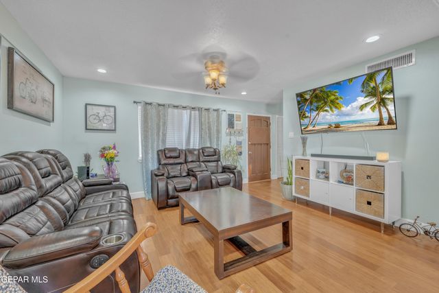 5753 WEATHERFORD Lane, El Paso, TX 79924