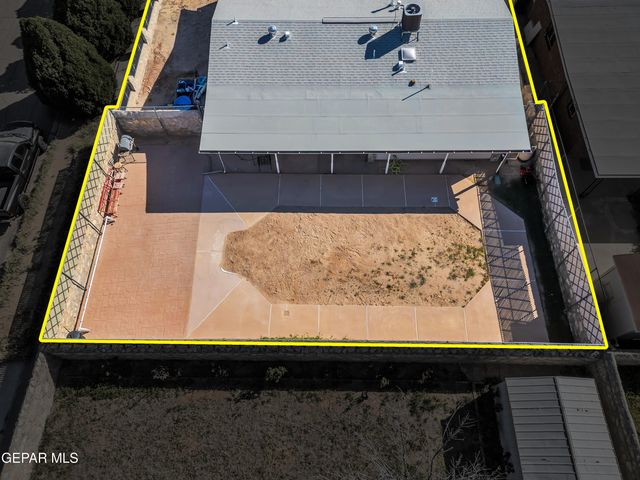 5753 WEATHERFORD Lane, El Paso, TX 79924