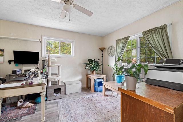 38 Walnut Court, Mogadore, OH 44260