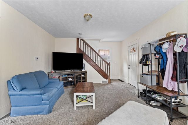 38 Walnut Court, Mogadore, OH 44260