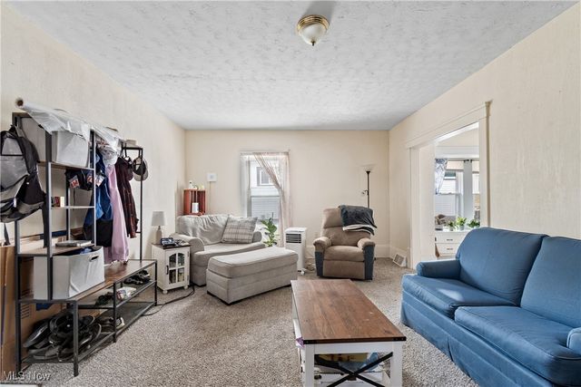 38 Walnut Court, Mogadore, OH 44260