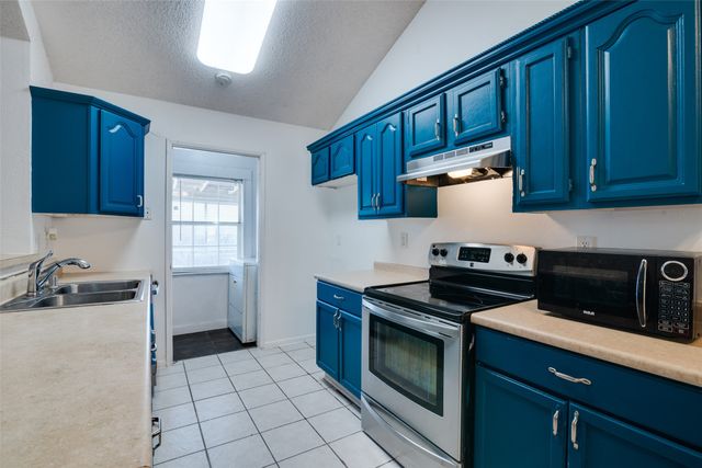 6028 Mcafee Drive, The Colony, TX 75056