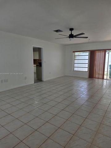 8404 SW 102nd Pl, Miami, FL 33173