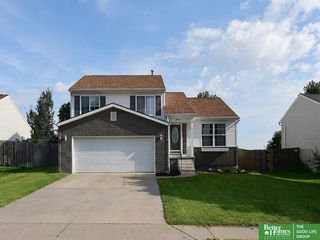 15804 Cottonwood Avenue, Omaha, NE 68136