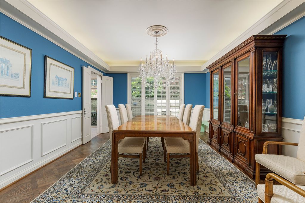 6126 Averill Way 103W, Dallas, TX 75225