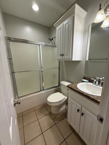 4420 W Cook Rd, Dothan, AL 36301