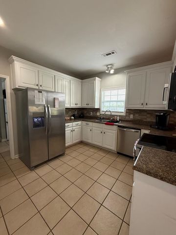 4420 W Cook Rd, Dothan, AL 36301