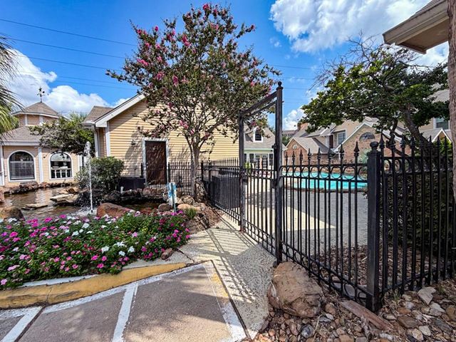 2300 Old Spanish Trail 1117, Houston, TX 77054