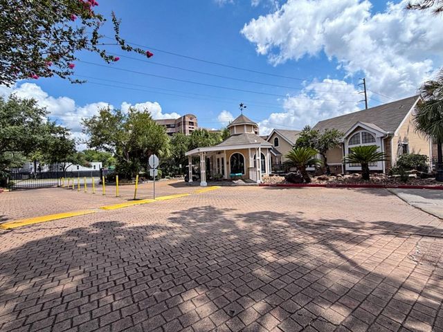 2300 Old Spanish Trail 1117, Houston, TX 77054
