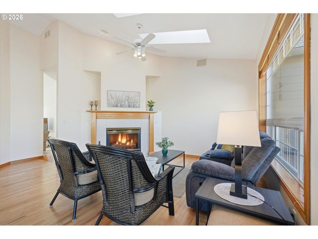 3857 Sw BRITTANY Dr, Gresham, OR 97080