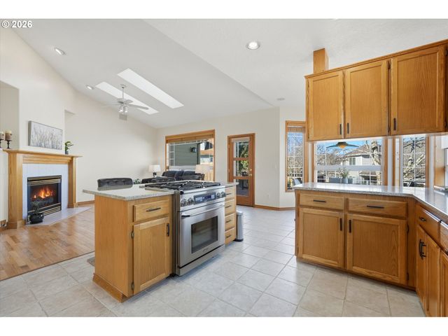 3857 Sw BRITTANY Dr, Gresham, OR 97080