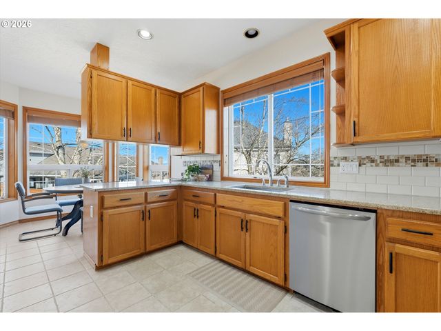 3857 Sw BRITTANY Dr, Gresham, OR 97080