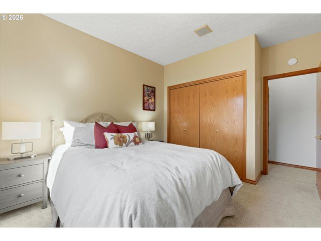 3857 Sw BRITTANY Dr, Gresham, OR 97080