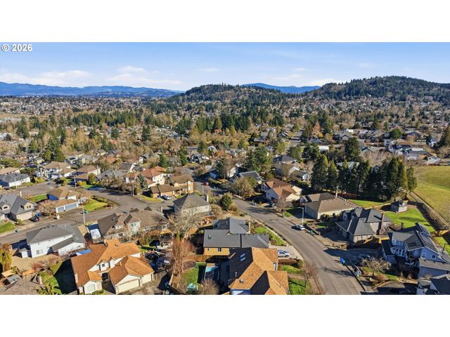 3857 Sw BRITTANY Dr, Gresham, OR 97080